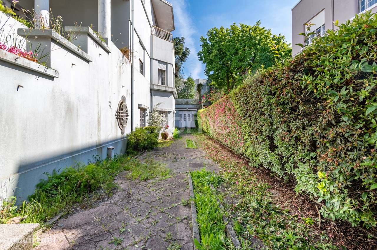 Moradia Clássica nas Antas - Grande imagem: 3/56