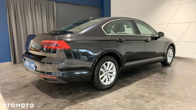 Volkswagen Passat 2.0 TDI EVO Business DSG - 5