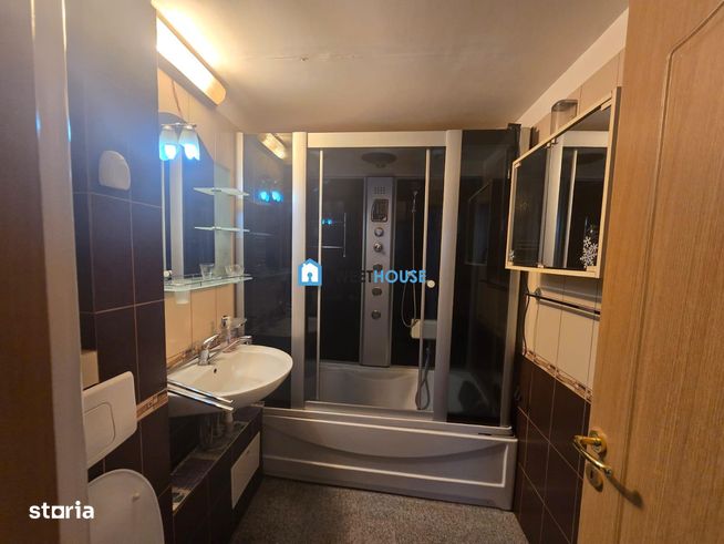 Apartament cu trei camere zona centrala Fagaras-10