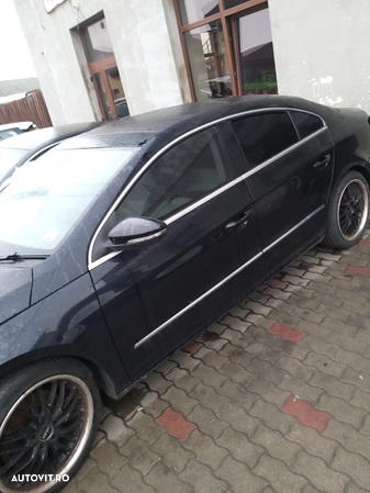 Dezmembram Volkswagen Passat CC, 2.0TDI, cod motor: CBB, negru - 3