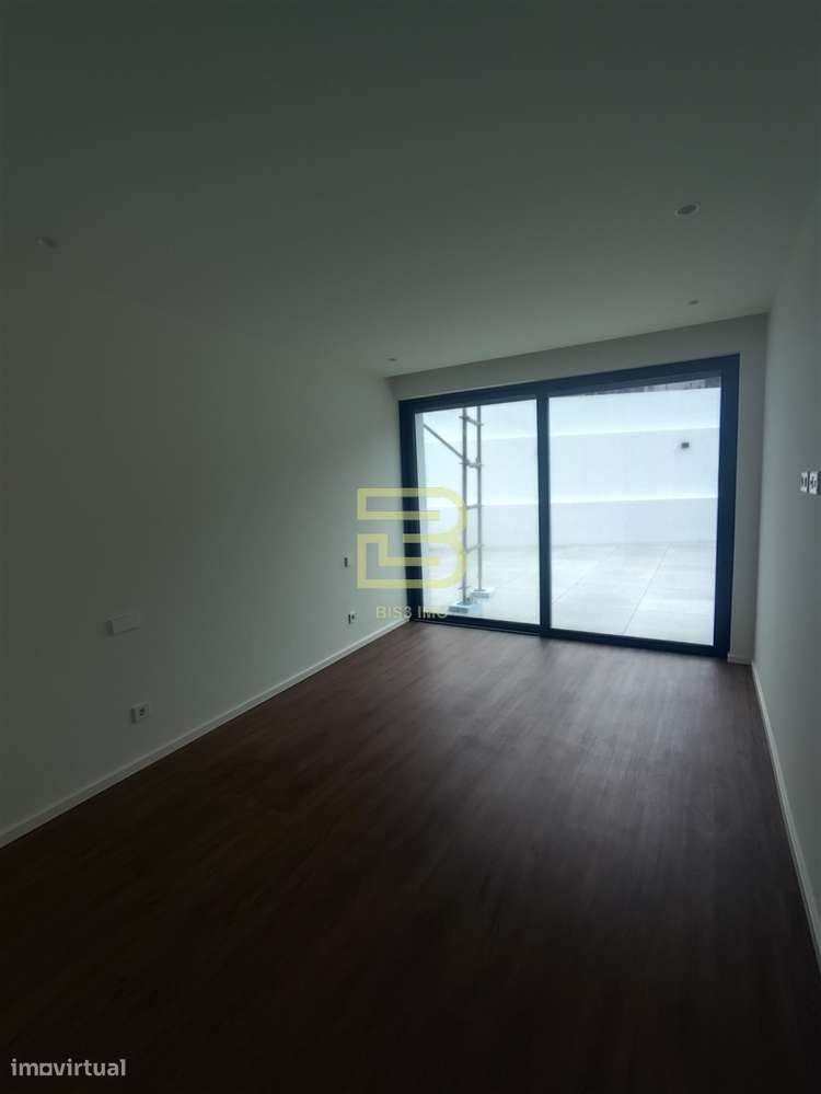 Apartamento T3 novo, com terraço em Vila Nova de Gaia-24