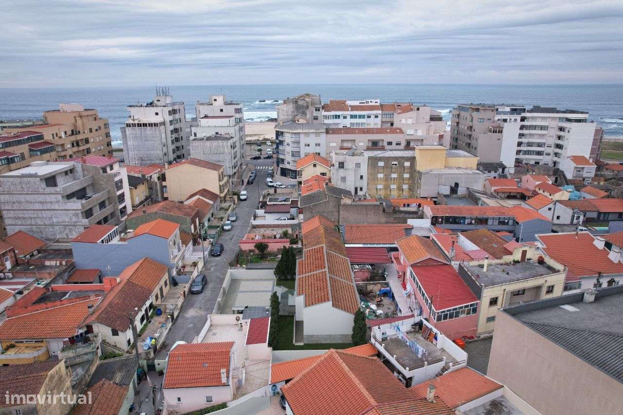 Moradia T2 a 100metros da praia-19