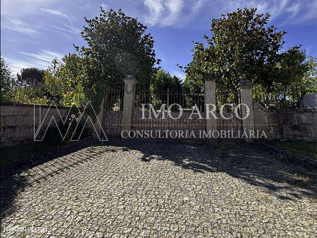 Quinta, com Moradia, Piscina e Adega-39