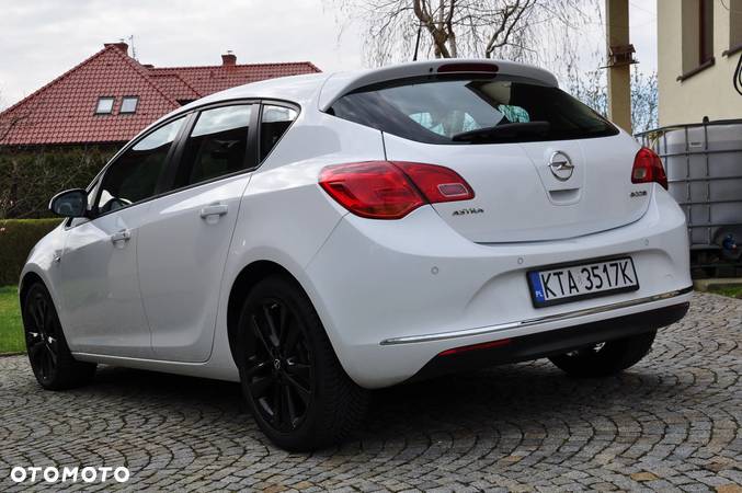 Opel Astra IV 1.4 T Active - 10