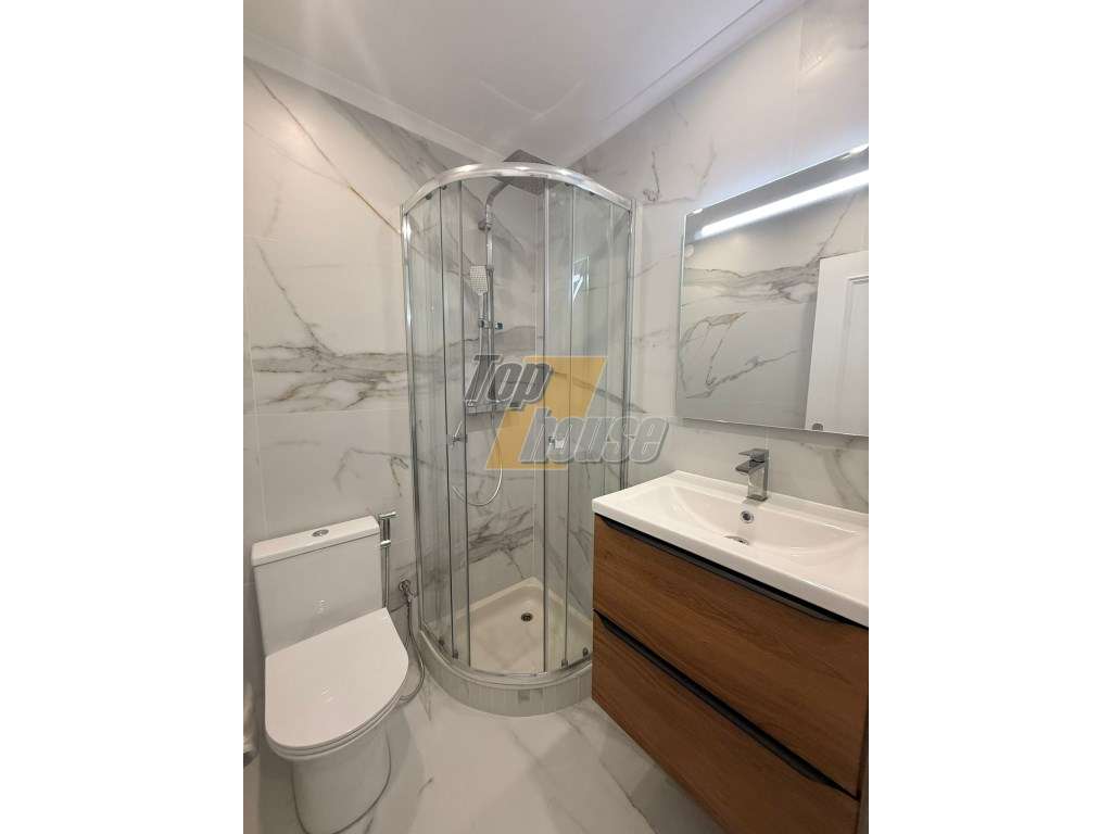 Apartamento T3 com arrecadação - Parque da Paz-18