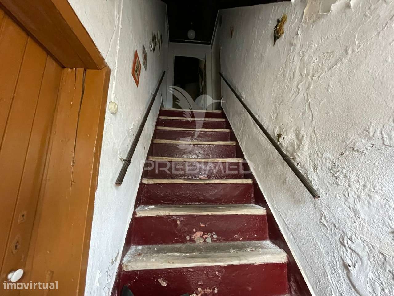 Prédio em Avis - Grande imagem: 2/12