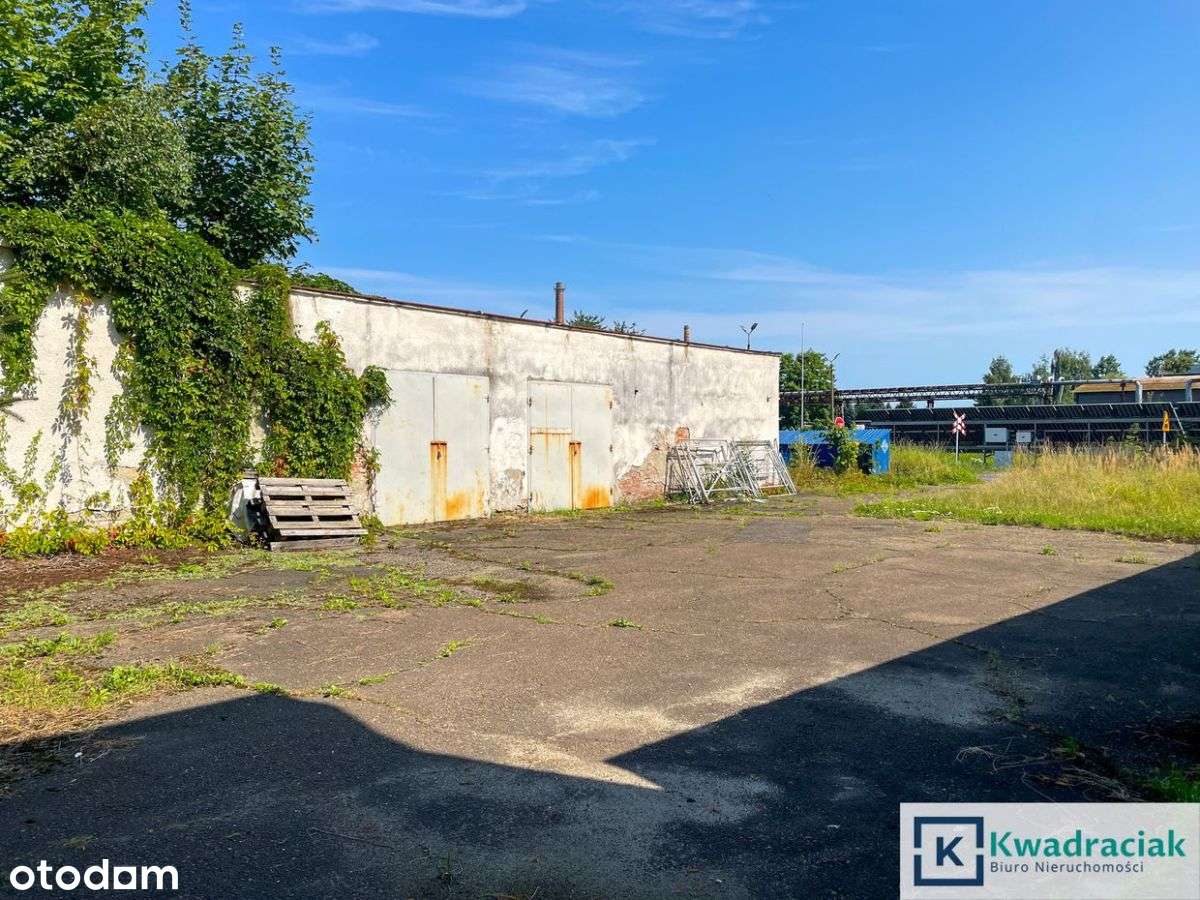 Budynek komercyjny 487 m² z garażami – Jasło, tere-8