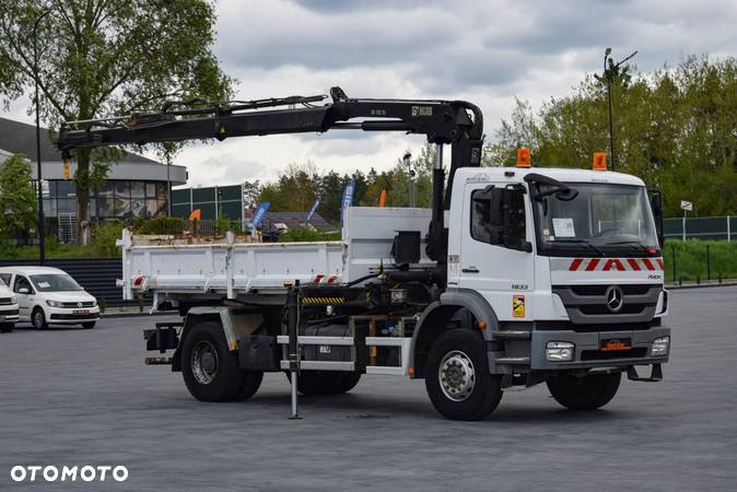 Mercedes-Benz AXOR 1833 / 4x2 / 3 OSOBY / EURO 5 / WYWROTKA / HYDROBURTA / HDS HIAB 122 B-2 CL / STEROWANIE x2 / MANUAL / HAK / NISKI PRZEBIEG / SPROWADZONY - 3