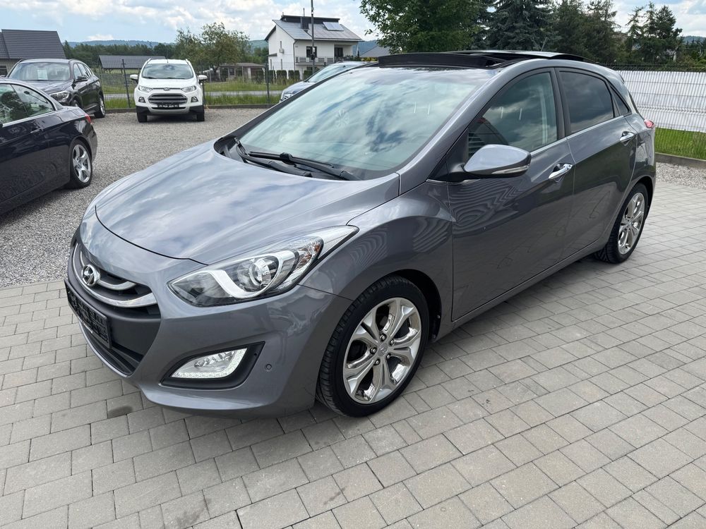 Hyundai i30 II blue 1.6 CRDi YES Gold 2014