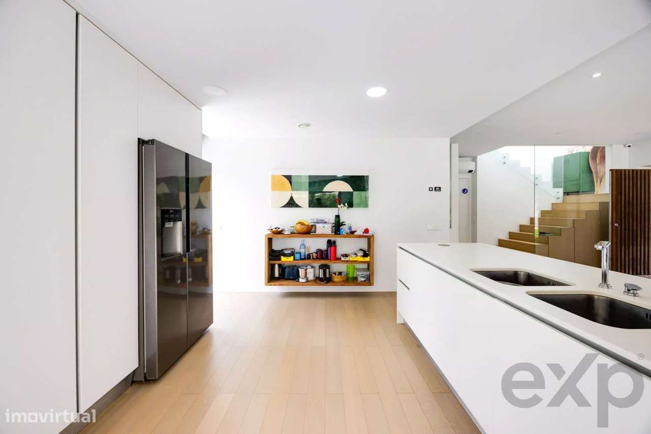 Moradia T4 com Piscina Aquecida de 17,5m e Apartamento Independente em-10
