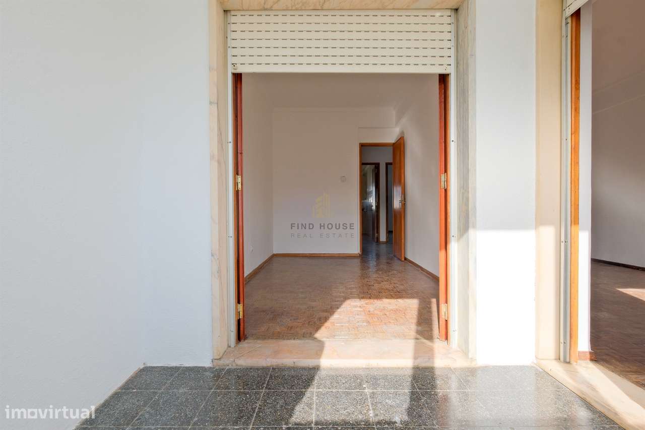 Apartamento T2 na zona da Figueirinha em Oeiras-4