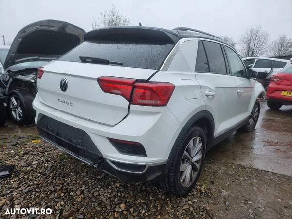 Volkswagen T-Roc - 1