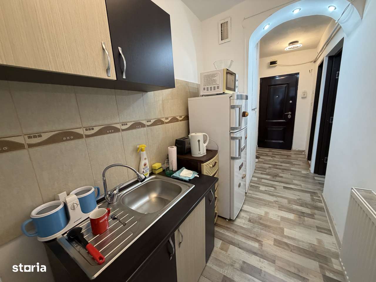 Chirie Garsoniera Mioveni, Et4, Piata, mobilata si utilata - Imagine principală: 2/7