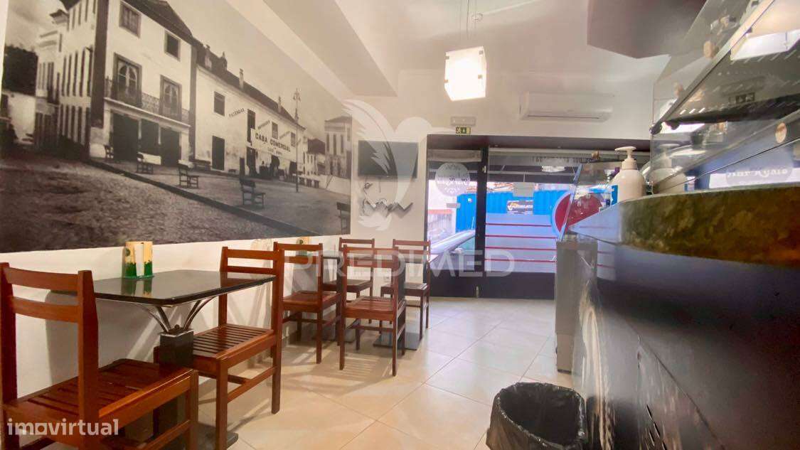 Pastelaria com Sala de Refeições em Rio Maior - Grande imagem: 3/12