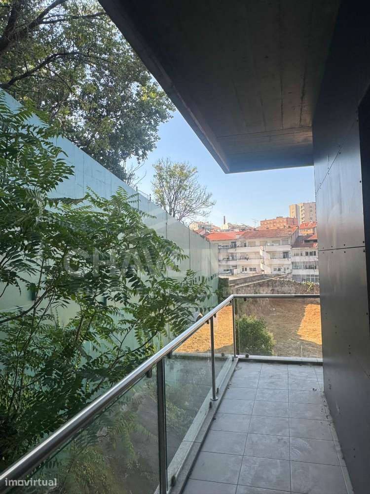 Apartamento T2 Praça das Flores, Porto-32