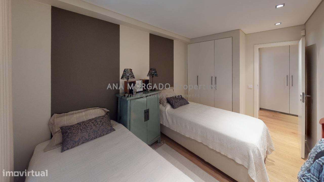 Exclusivo apartamento T4, agora T2 com Vista Mar, Terraço e Acabamento-21