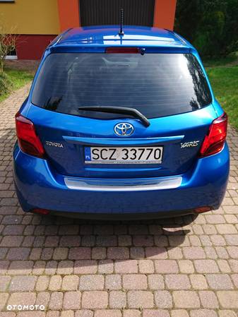 Toyota Yaris 1.33 Premium - 6