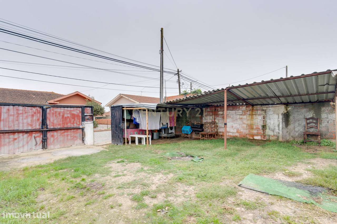 Terreno c/ viabilidade de construção junto á praia - Oportunidade Únic-16