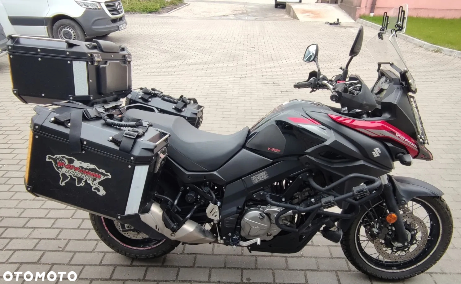 Suzuki V-STROM - 4