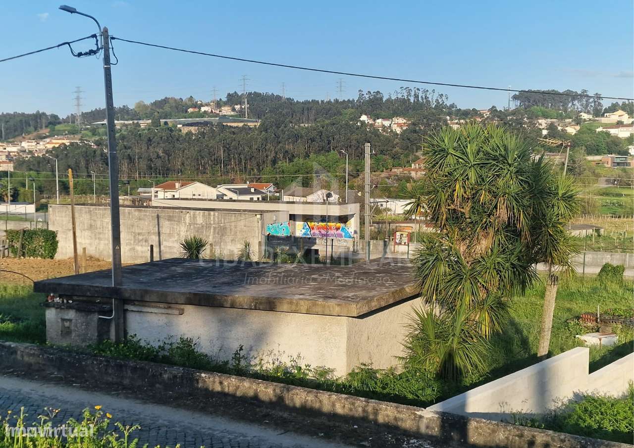 Terreno e Casa em Ruínas para Construção – Irivo, Penafiel-14