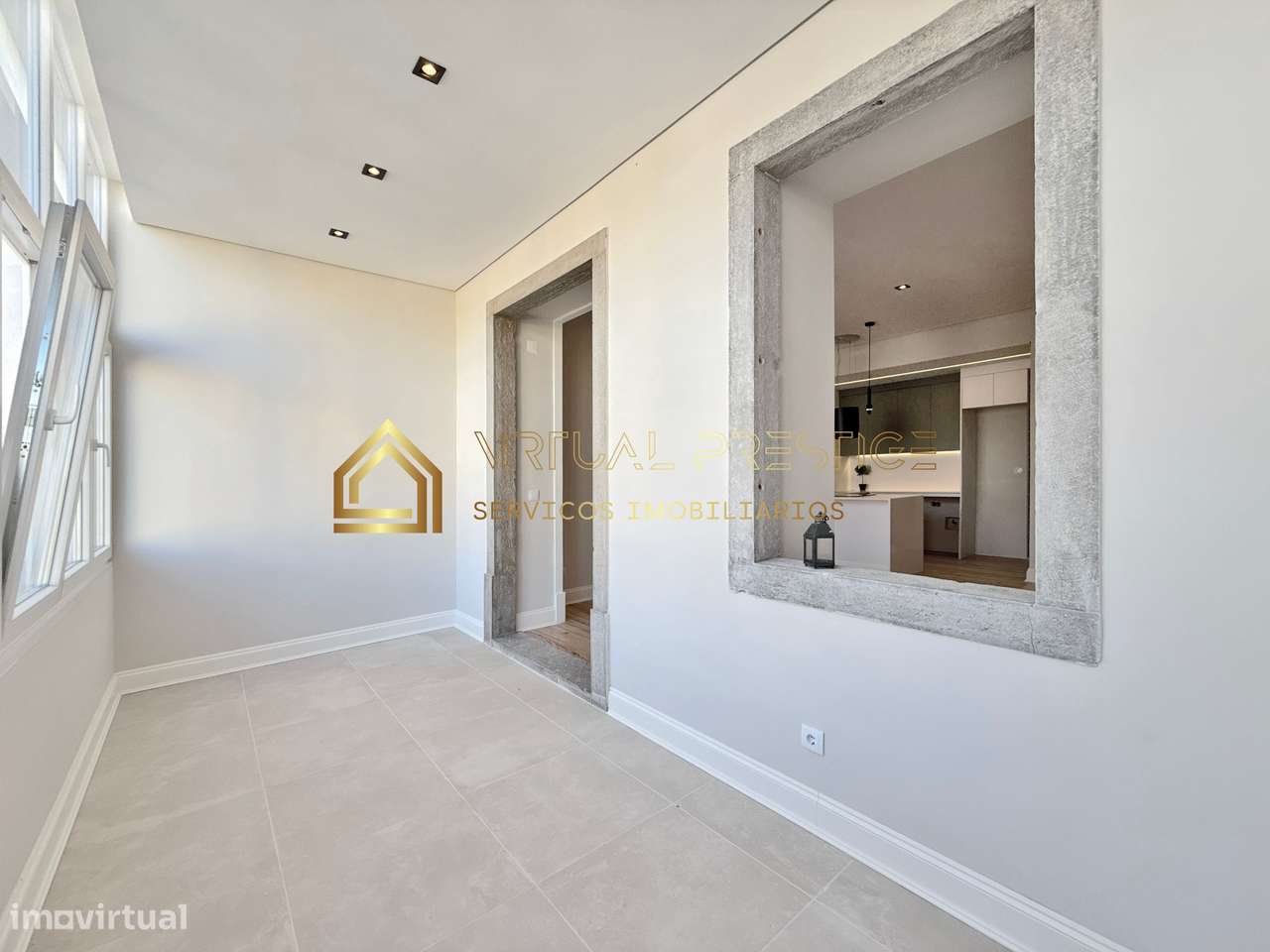 T3 Renovado com 2 Suites e Elevador na Almirante Reis-8