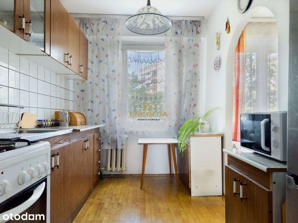 Trzypokojowe mieszkanie z balkonem-1