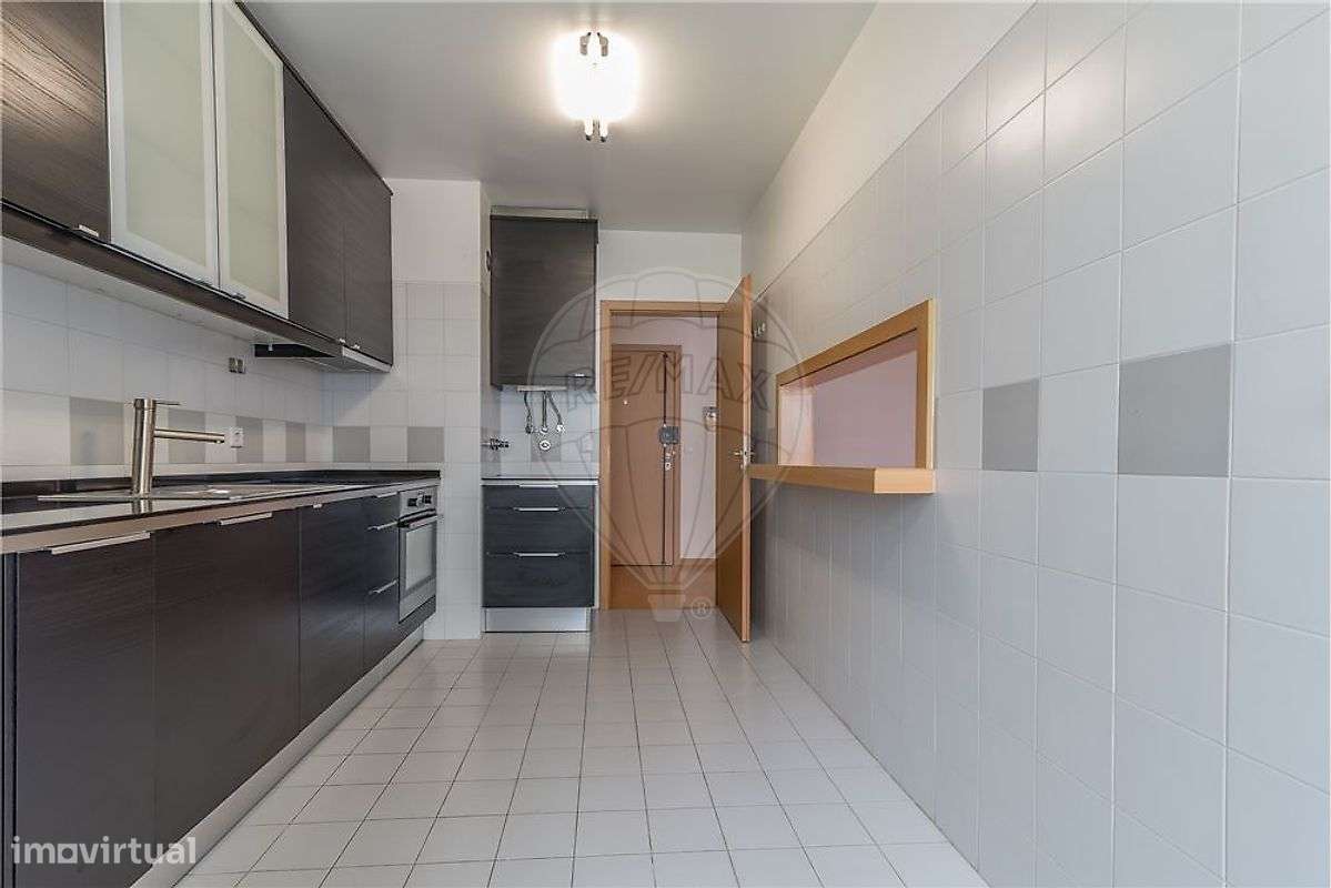 Apartamento T2 para arrendamento - Grande imagem: 3/32