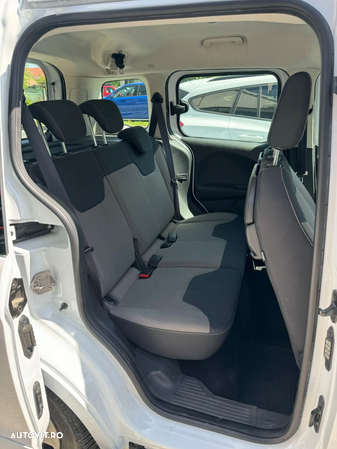 Ford Tourneo Courier 1.0 EcoBoost Trend - 24