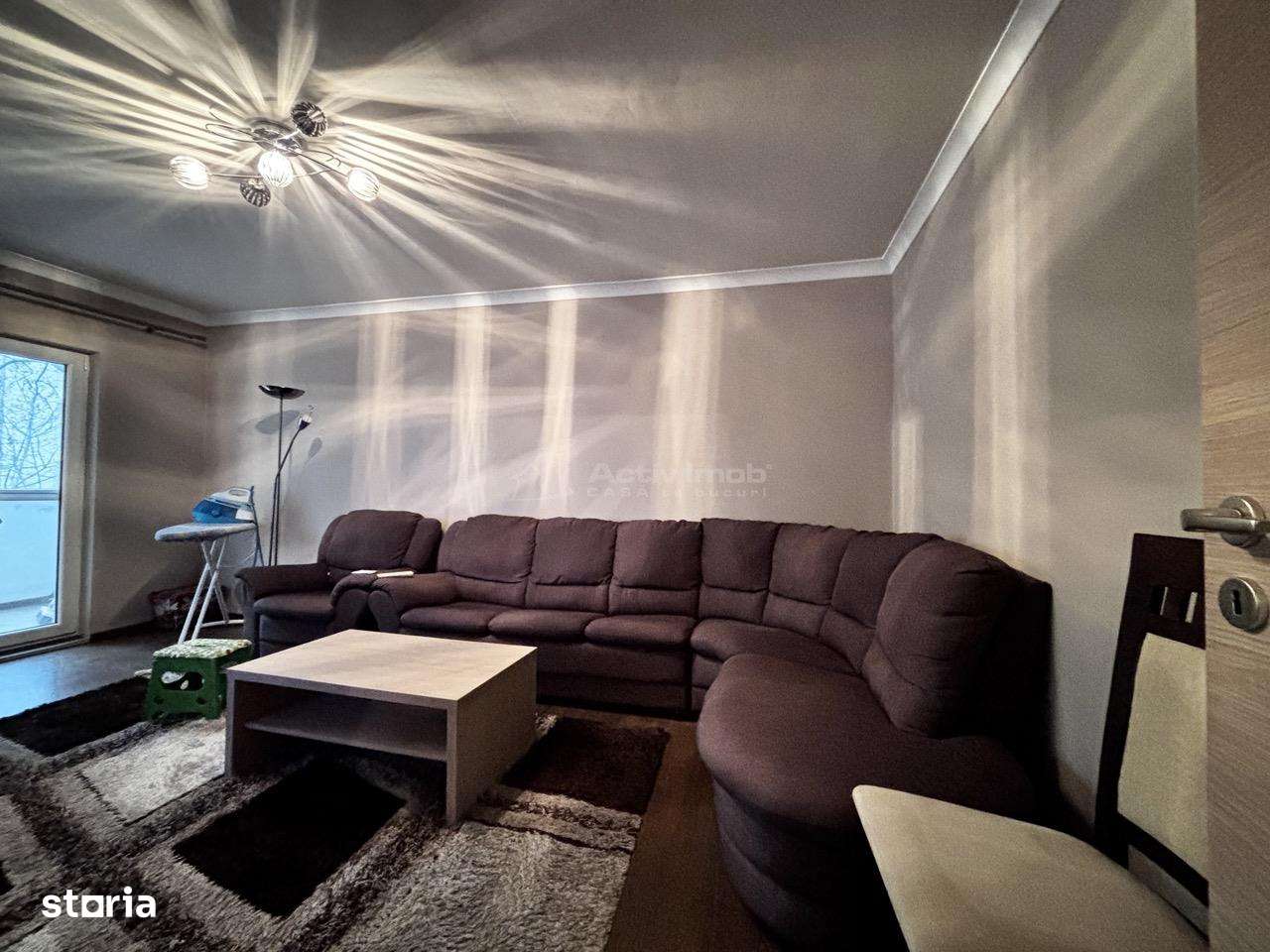 Ap 3 camere str, Sf Apostol Andrei - etaj 1 - 64 mp util - 2 balcoane-0