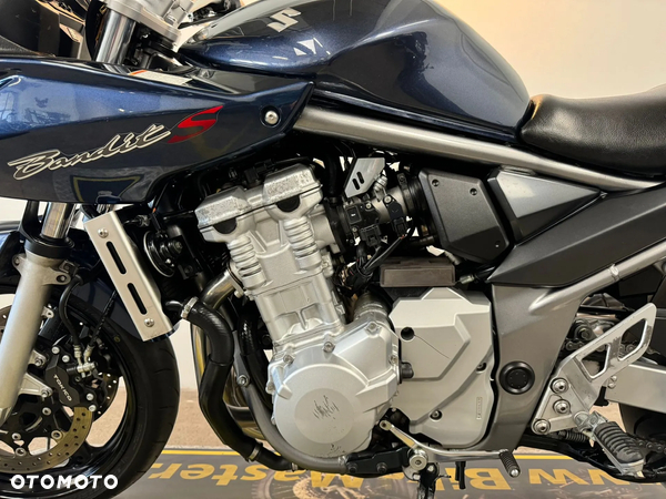 Suzuki Bandit - 12