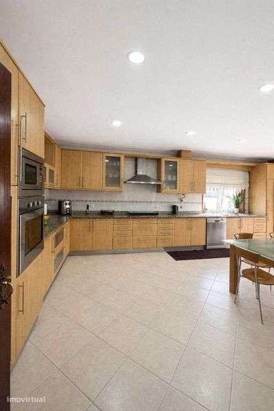 Moradia T4 - Tamel São Verissimo - Barcelos - Grande imagem: 5/12