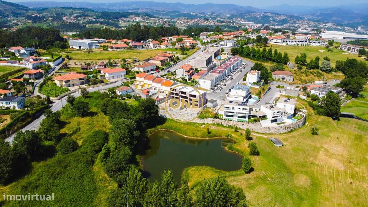 Moradia T3 Vila Golfe Condomínio l Amarante l 390,000.00€-42