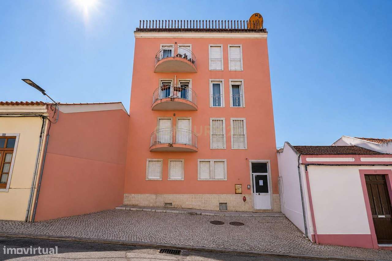 Elegância e Sofisticação – Fantástico Apartamento T3 em Setúbal-19