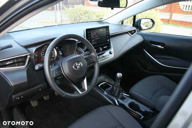 Toyota Corolla 1.5 Comfort - 10