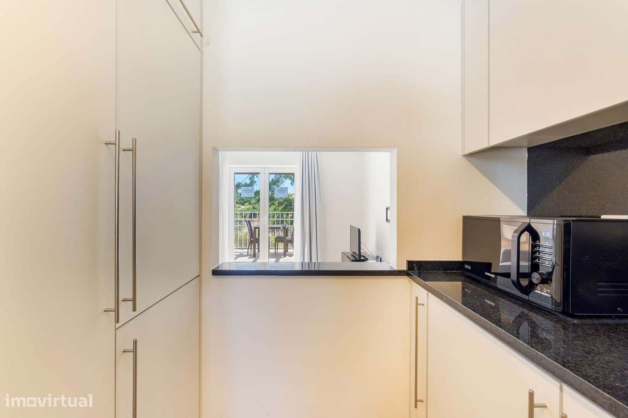Elegante Apartamento T1 com agradável varanda em Resort-11