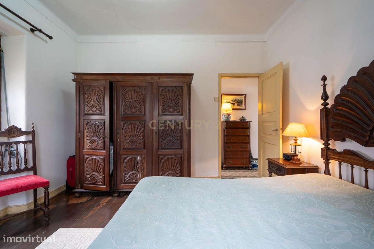 Moradia T6 com terreno no centro da Lousã – excelente localização - Grande imagem: 4/60