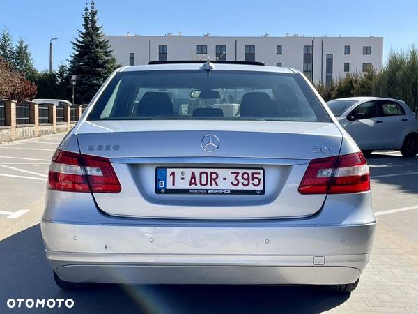 Mercedes-Benz Klasa E 220 CDI 7G-TRONIC Elegance - 8