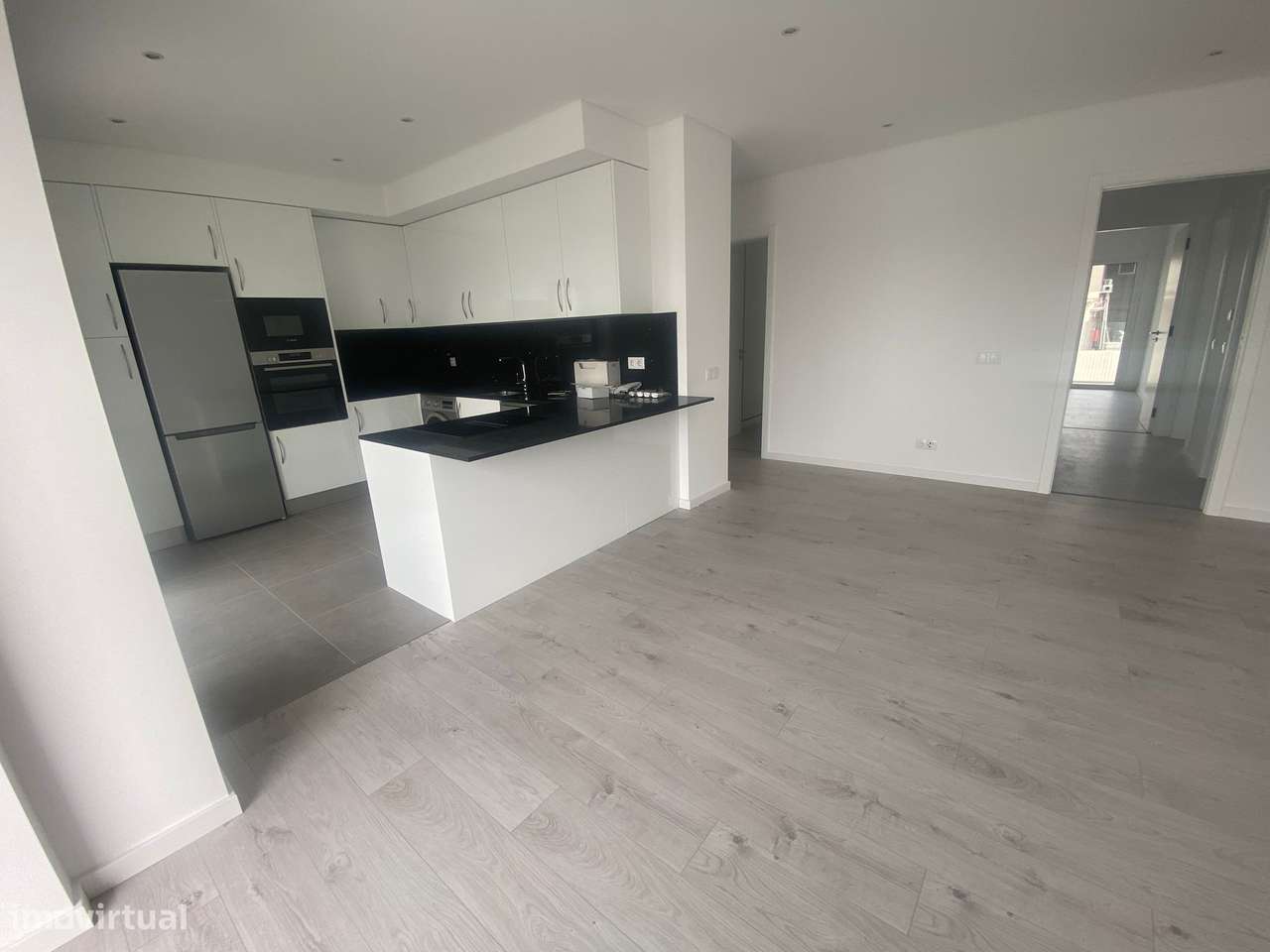 T3 Novo com garagem, varanda e elevador em Loulé - Grande imagem: 4/21