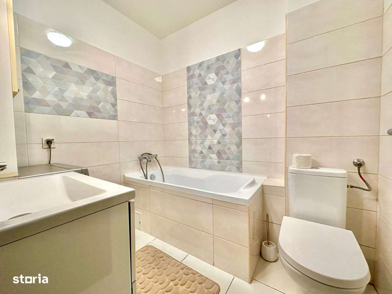 Apartament 2 camere zona TRACTORUL,complex Imperial Residence, - Imagine principală: 3/10