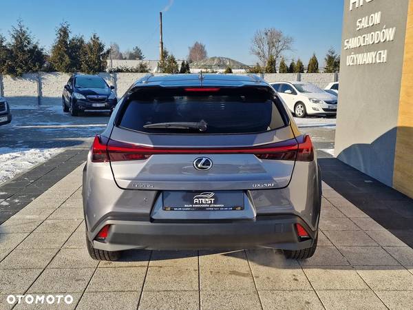 Lexus UX 200 - 5