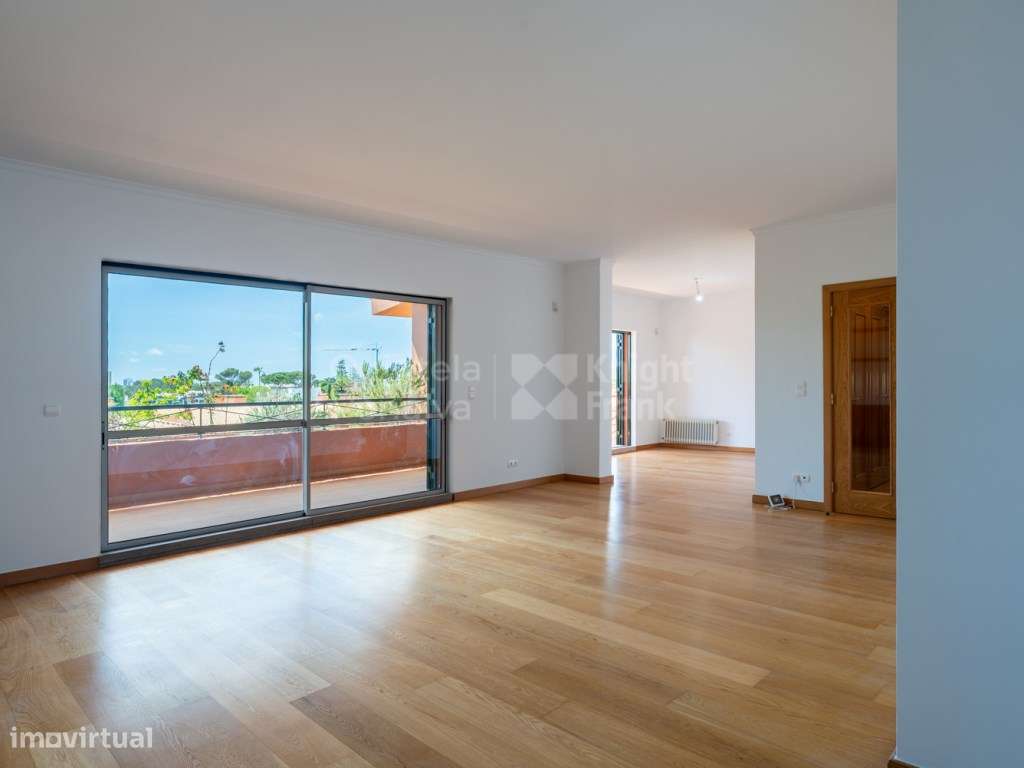 Apartamento T3 duplex com piscina no Monte Estoril, Cascais-10