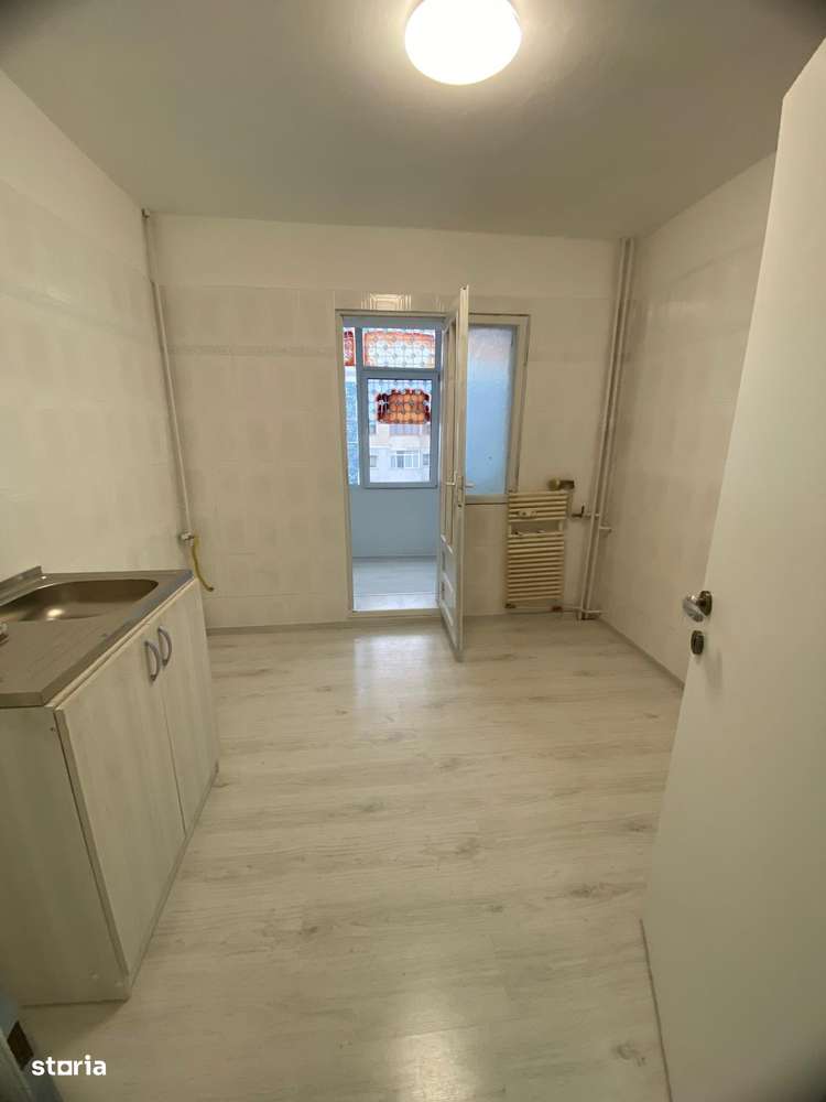 2 decomandate ETAJ 3, RENOVAT, zona Nord-3