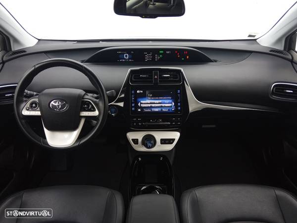 Toyota Prius 1.8 Plug-In Luxury+Pele - 8