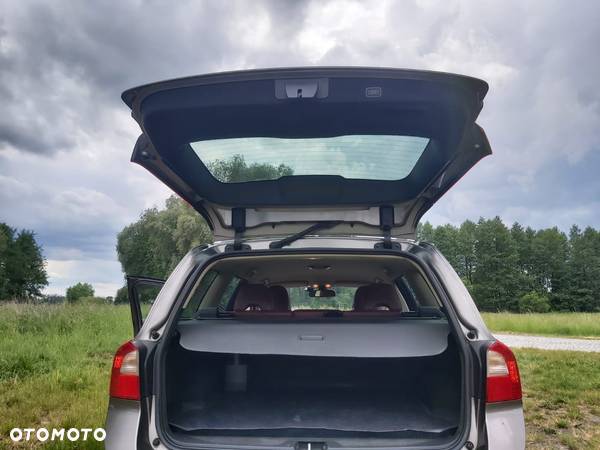 Volvo V70 2.0D Momentum - 20