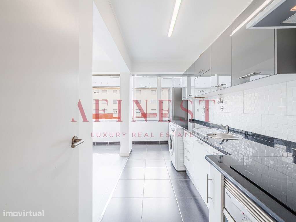 APARTAMENTO T4 EM ALFRAGIDE MOBILADO - Grande imagem: 4/60