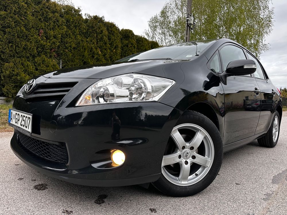 Toyota Auris I 1.6 Life+ 2011