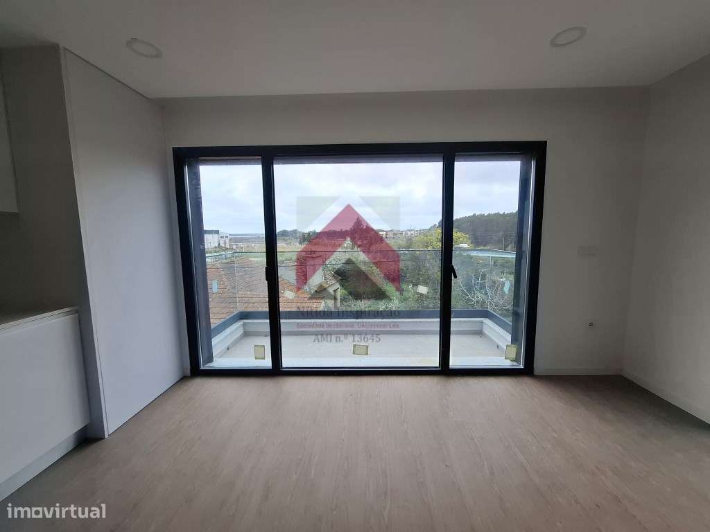 Apartamento T2 + Duplex Amplo + Terraço na Cobertura em Esgueira, A...-3