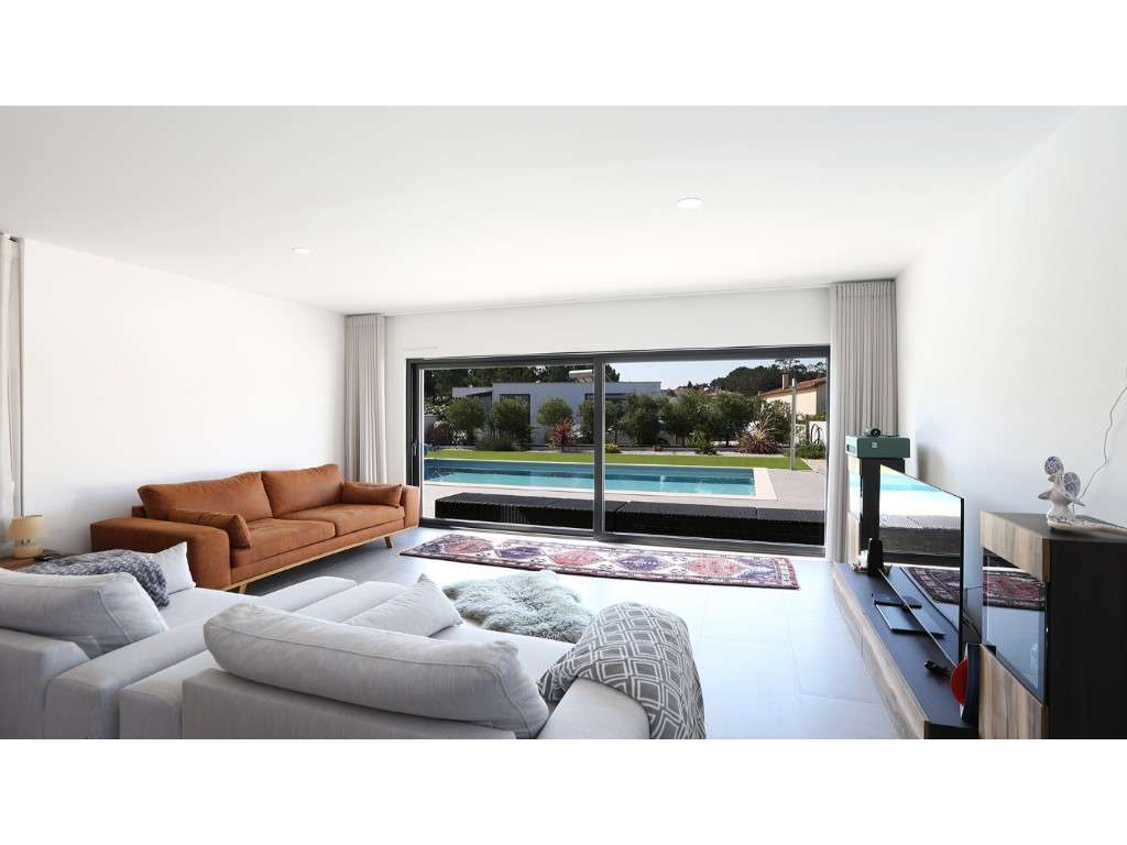 Moradia T4 Contemporânea com Piscina, Jardim e Excelente Localizaçã...-13