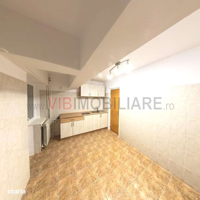 Bulevardul Unirii - Duplex Nemobilat, Rezidential sau Firma - Imagine principală: 4/17