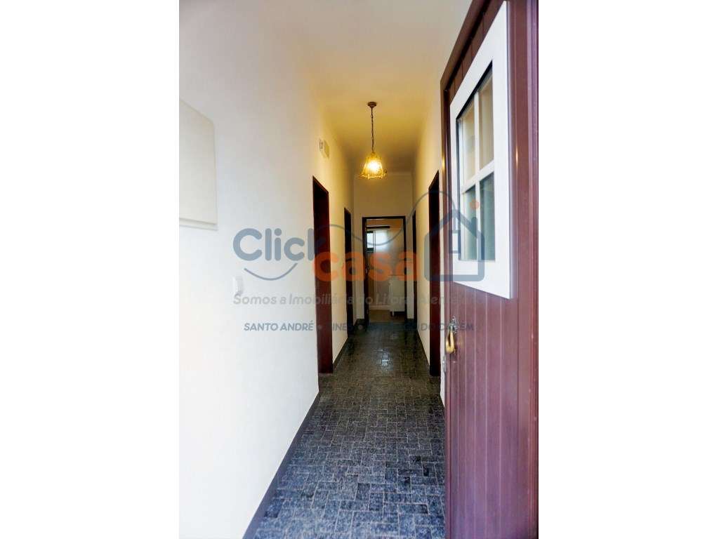 Oportunidade Única: Moradia T2 com Quintal de 415m² em Ermidas-Sado-13